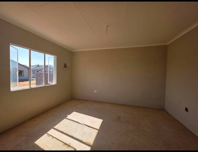 2 BEDROOM HOUSE FOR SALE IN BUHLE PARK